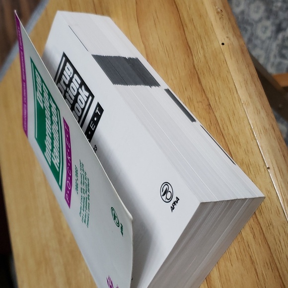 Lexi-comp clinical Drug Information Handbook 2002-2003 - Picture 3 of 4